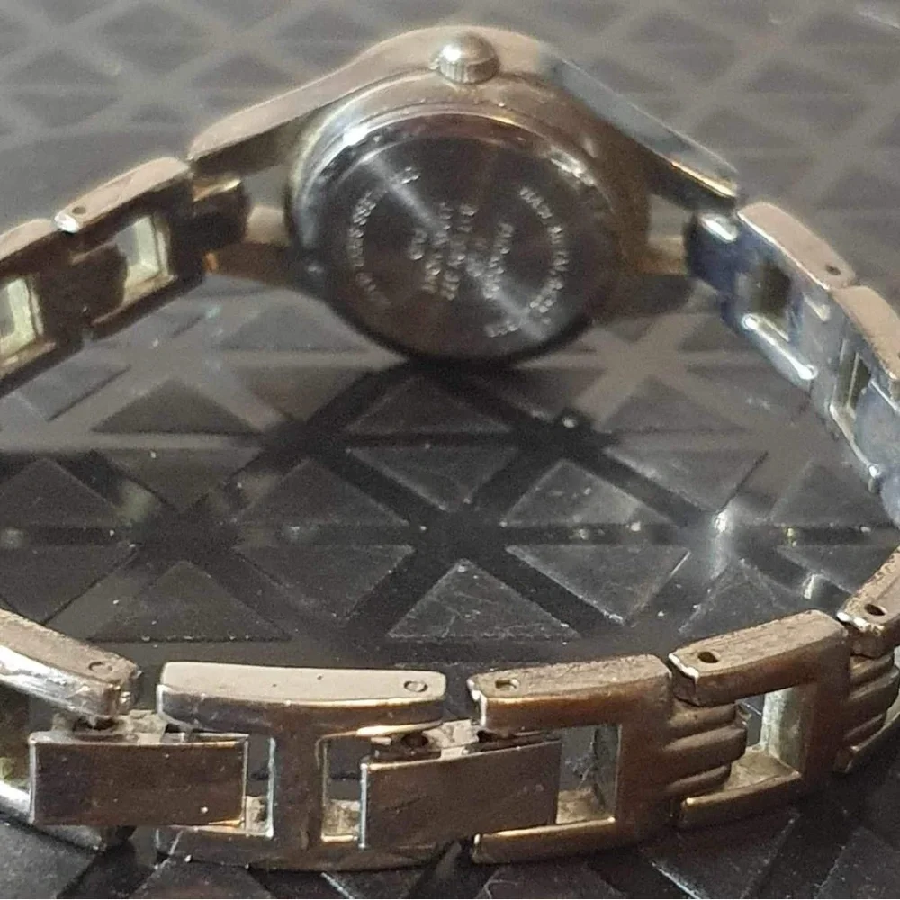 🦋10/$20🦋 FMDKO005 Silver/Black Stainless Steel Women's Watch